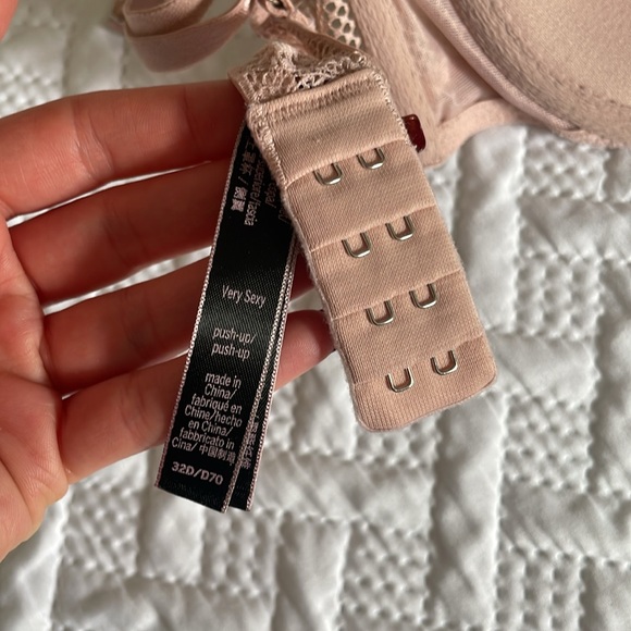 Push Up Bra - Picture 3 of 3